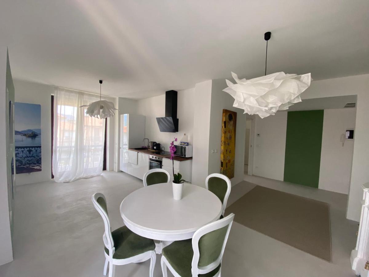 Lovingstresa 2 Brand New Apartment Bagian luar foto